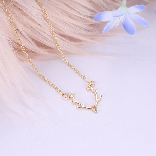 Christmas Elk Necklace Women's Fashion Ornament